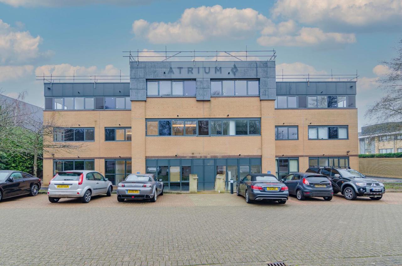 The Atrium Apartment Milton Keynes Luaran gambar