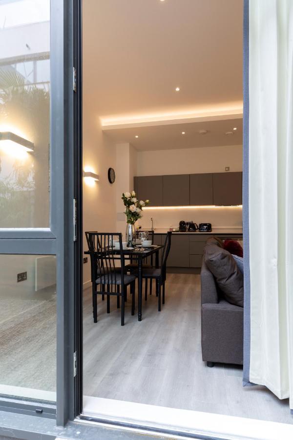 The Atrium Apartment Milton Keynes Luaran gambar