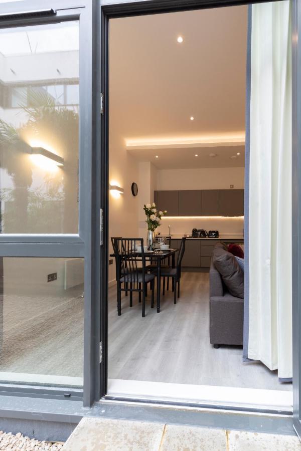 The Atrium Apartment Milton Keynes Luaran gambar